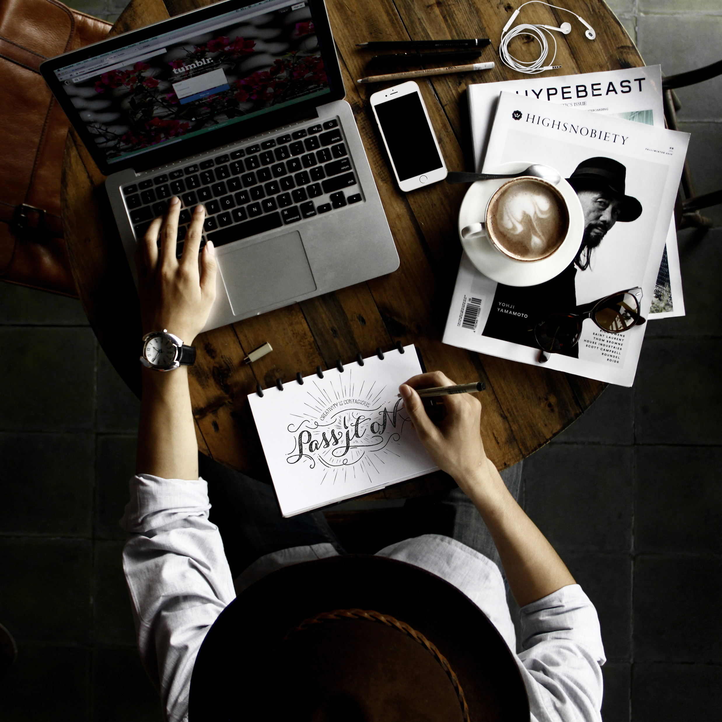 Scholarship letter recommendation - image of woman writing on notepad and typing on computer
