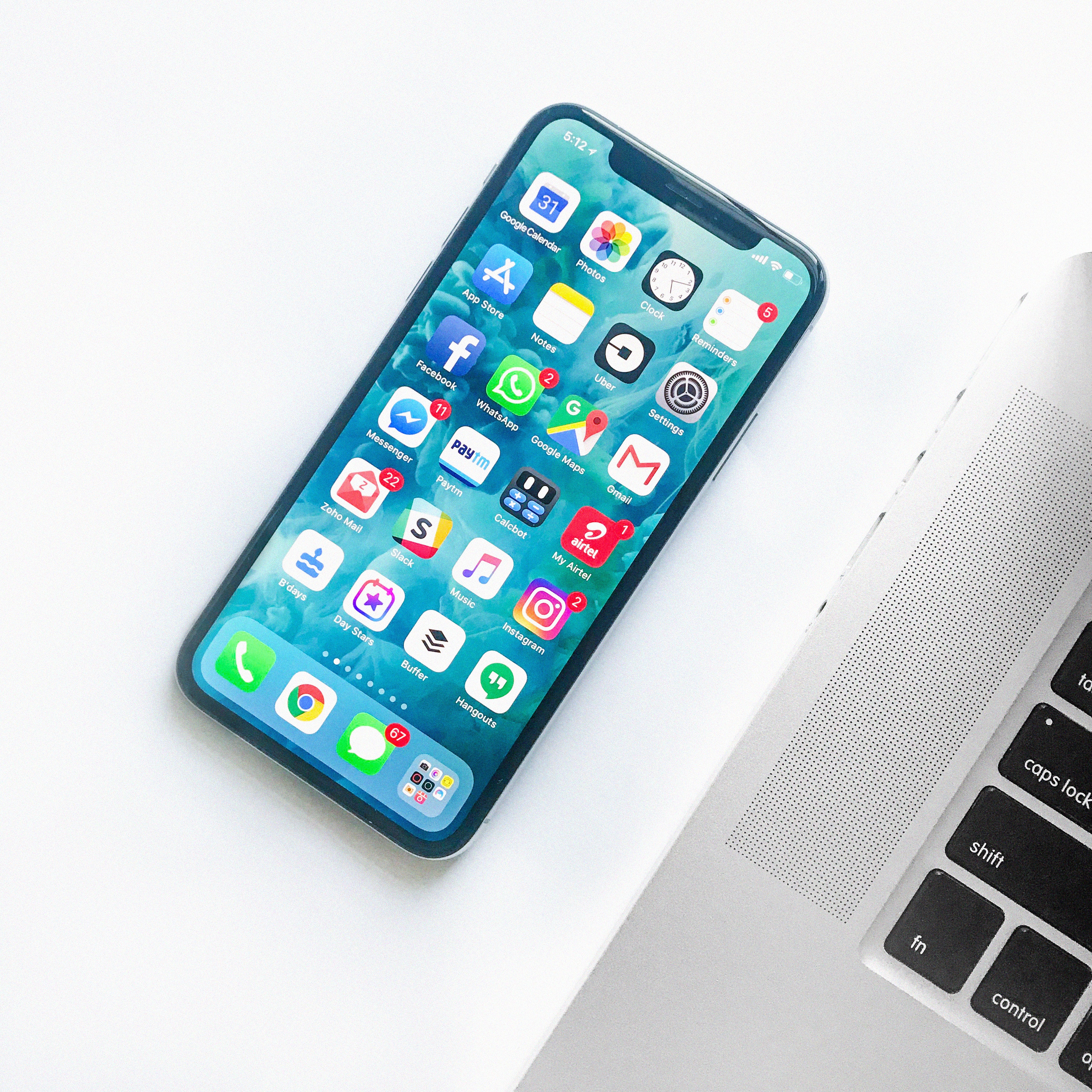 mobile social media