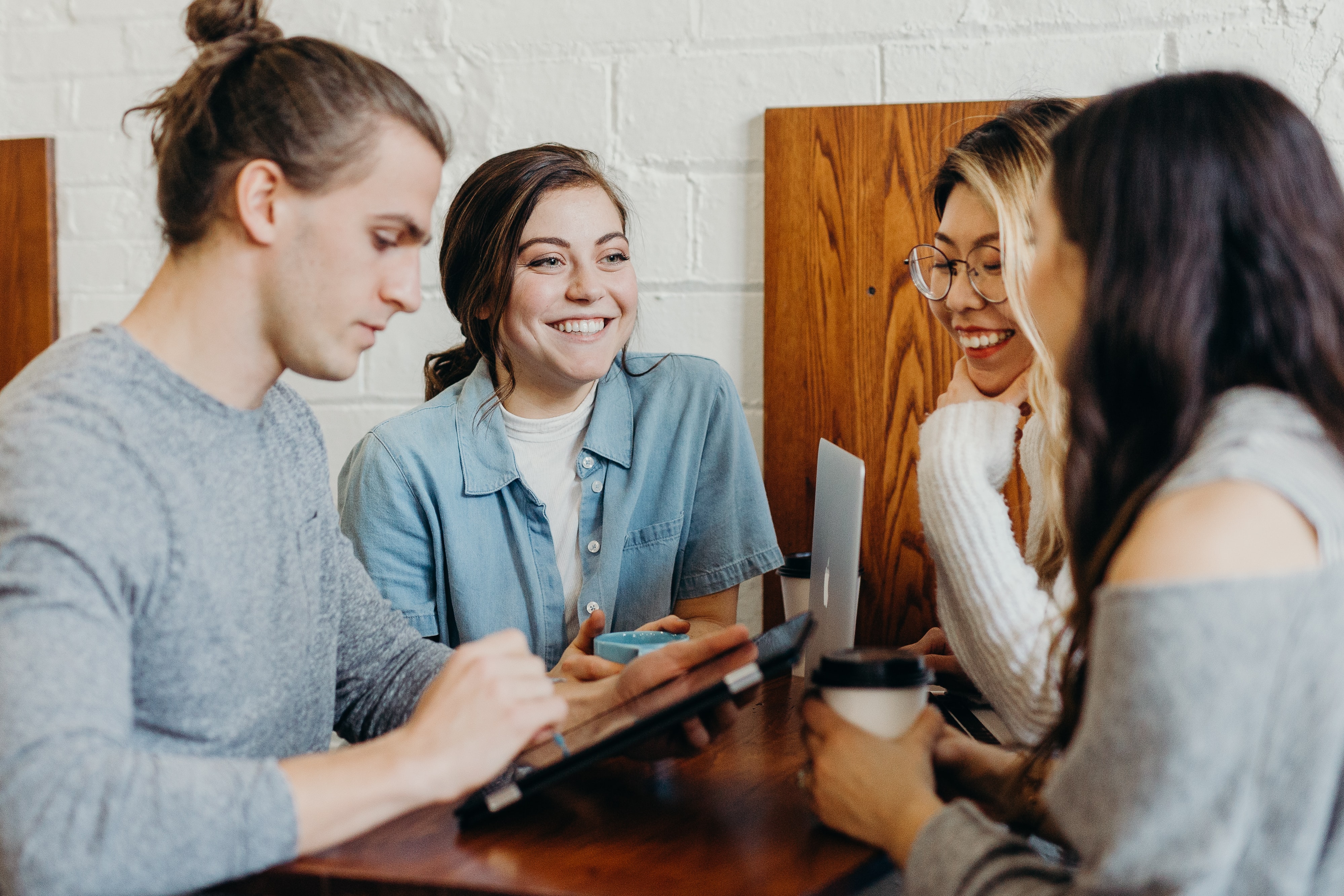 50 easy Scholarships for high school freshmen